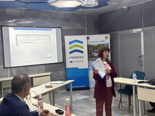 Обучителни семинари на теми, свързани с финансови измами, се провеждат в АМВР