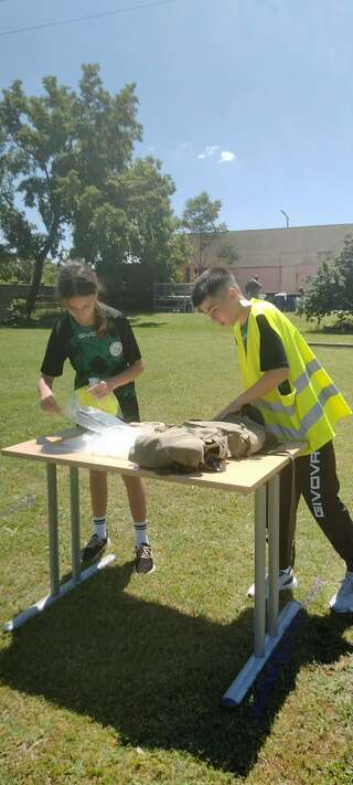 Отборът на Второ основно училище "Константин Фотинов" - гр. Лом спечели първото място в областния кръг на ученическото състезание „Млад спасител 2026 г."
