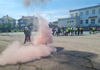 Учениците от „Детско полицейско управление“ към СУ „Св. Св. Кирил и Методий“ във Велики Преслав успешно завършиха своето обучение