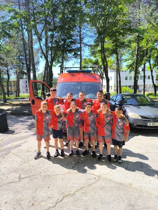 IX ОУ „Панайот Волов“ Шумен е новият републикански шампион в състезанието „Млад огнеборец”