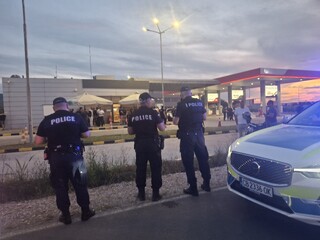 Десетки проверени моторни превозни средства и лица при полицейска акция снощи край Пловдив