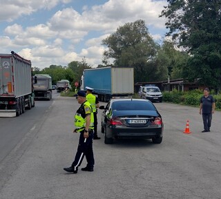 Полицията в Разград със специализирани акции срещу провеждането на гонки и състезания от неразумни водачи