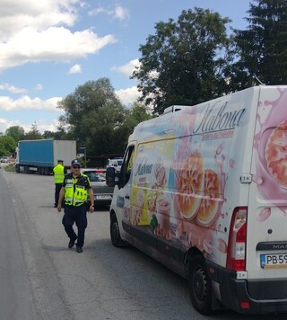 Полицията в Разград със специализирани акции срещу провеждането на гонки и състезания от неразумни водачи