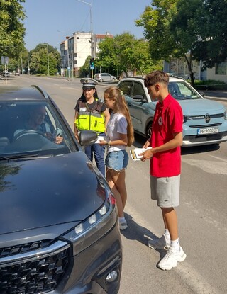 Служители на "Пътна полиция" - Разград се включиха в инициативи за отбелязване на 29 юни – Национален ден на безопасността на движението по пътищата