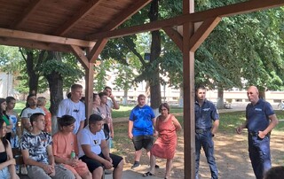 По повод Националния ден на безопасността на движението по пътищата: Полицейски служители от РУ – Сливо поле проведоха беседа с ученици