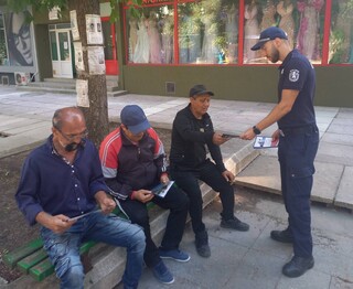Полицията в Нови пазар с активна превенция срещу домови кражби и телефонни измами сред възрастните хора