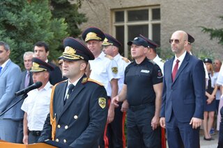 „Работата на граничния полицай не е лека. Той мисли, действа и защитава с чест. Пази границата на Родината, но и на собствения си морал.“, призова ректорът на АМВР