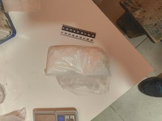 Петима задържани при три акции на СДВР срещу наркоразпространението