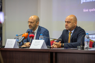 Зам.-ректорът на АМВР участва в кръглата маса „От реакция към превенция: ролята на институциите в борбата с дигиталната агресия“