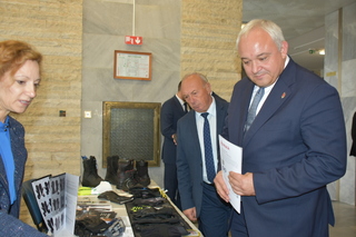 Изложение на компании за полицейски униформи се проведе в АМВР 