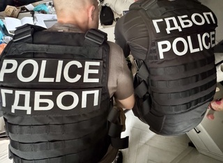 ГДБОП задържа 19-годишен хакер, атакувал сайтове на институции, медии и компании и продавал лични данни в тъмната мрежа