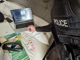 ГДБОП задържа 19-годишен хакер, атакувал сайтове на институции, медии и компании и продавал лични данни в тъмната мрежа