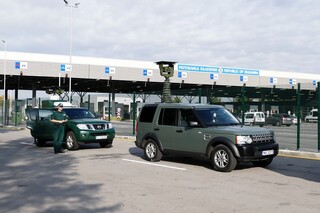 Въвежда се временна забрана за влизане на територията на Република България