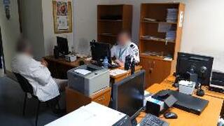 На ГКПП Аерогара София издирван с Европейска заповед за арест е предаден на българските власти  ​