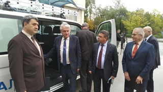 Министърът на вътрешните работи и главният секретар на МВР връчиха ключовете на 6 нови мобилни криминалистически лаборатории, предназначени за експертите