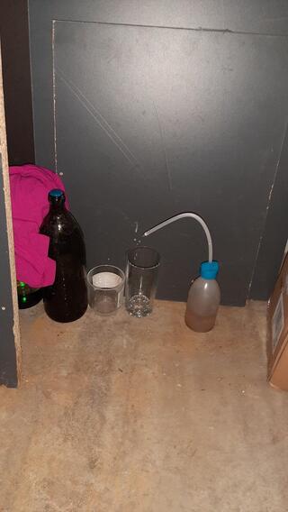 Служители на ГДНП задържаха двама криминално проявени мъже за наркотици