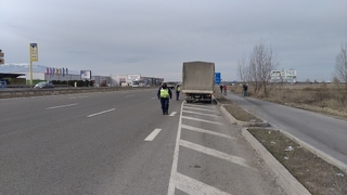 В ход е операция за контрол на товарните автомобили и автобусите