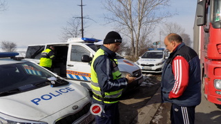 Започна операция за контрол на товарните автомобили и автобусите  
