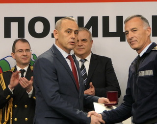 Министър Маринов: Благодаря на колегите, избрали да служат на обществото и на страната на закона  