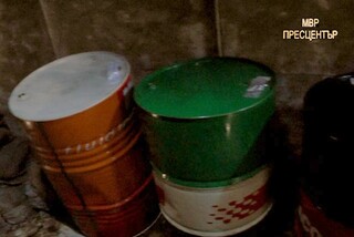 При операция на отдел „Транспортна полиция” - ГДКП е разкрита е група за кражба на горива от железниците.
