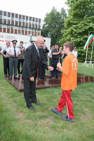 Приключиха Осмите републикански състезания на младежките противопожарни отряди “Млад огнеборец” – Албена 2007, проведени под патронажа на министъра на вътрешните работи Румен Петков