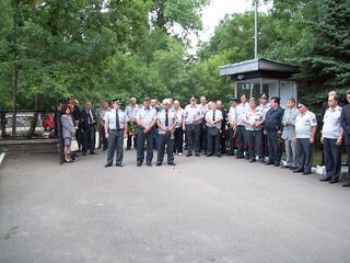Служители от Главна дирекция “Пожарна безопасност и спасяване” почетоха паметта на загиналите при изпълнение на служебния си дълг пожарникари