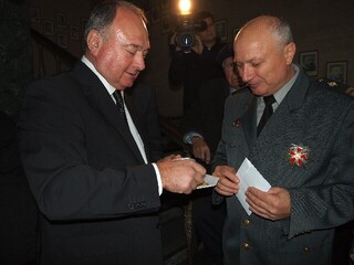 В Музея на съобщенията в София бе валидиран пощенски блок с марка с първия пожарен автомобил в България