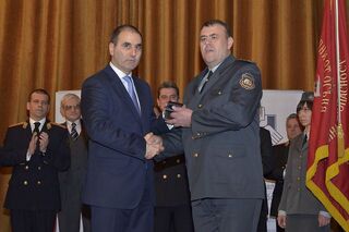 Министър Цветан Цветанов към наградените в ежегодния национален конкурс "Пожарникар на годината": "През трудната за всички ни 2012 г. вие се наредихте сред най-достойните българи."