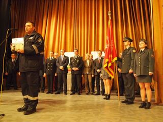 Министър Цветан Цветанов към наградените в ежегодния национален конкурс "Пожарникар на годината": "През трудната за всички ни 2012 г. вие се наредихте сред най-достойните българи."