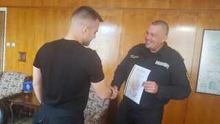 Директорът на ОДМВР Хасково благодари на димитровградчанин, помогнал да се залови грабител