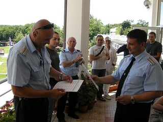МВР победи безапелационно журналисти и военни в състезание по стрелба  