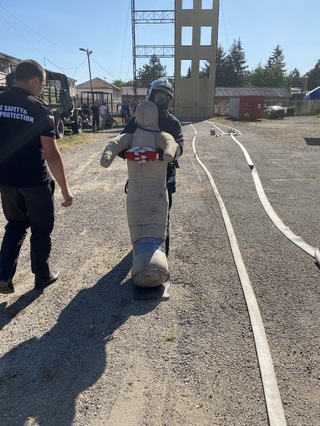 22 огнеборци от РД ПБЗН - Ловеч мериха сили в "Изпитание за пожарникари"