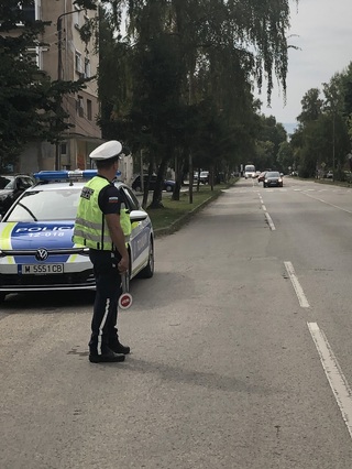 615 нарушения на Закона за движение по пътищата, един убит и един ранен е равносметката от изтеклата седмица по отношение на пътната обстановка в областта