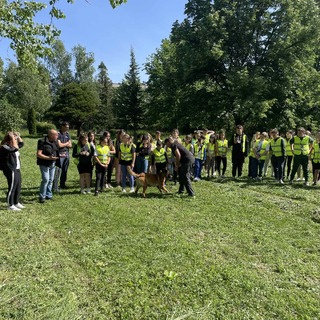 Ученици от две Детските полицейски управления посетиха Школата за обучение на служебни кучета в Берковица