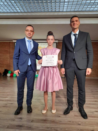 Две деца от област Монтана получиха награди в националния конкурс за детска рисунка „С очите си видях бедата"