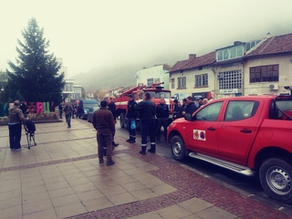 Погасен е пожарът по билото на Стара планина на територията на България, а на територияна на Сърбия - локалиризан 