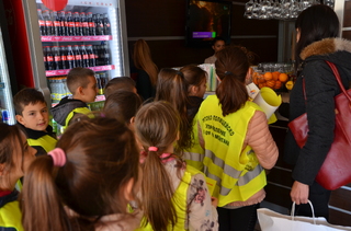 Доброволци от две Детски полицейски управления в област Монтана участваха в кампанията „НЕ ПРОДАВАМЕ АЛКОХОЛ НА НЕПЪЛНОЛЕТНИ"