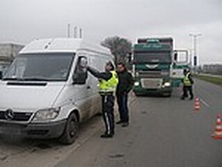 Започна операция за контрол над товарните автомобили и автобусите   