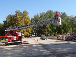 Няма пострадали граждани при пожар в близост до хотел в гр. Вършец
