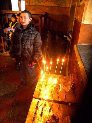  Доброволците от монтанските детски полицейски управления преминават двудневно обучение по християнска религия в Клисурския манастир „Св. св. Кирил и Методий”
