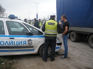 Стартира 12-часова полицейска операция, организирана от Tispol
