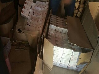 Близо 20 000 къса цигари без български акцизен бандерол са открити в гараж в Монтана