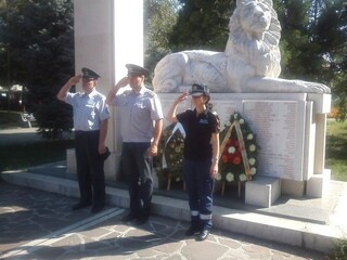 Демонстрациии, множество приветствия, подаръци и награди за професионалния празник на служителите от пожарна безопасност и защита на населението