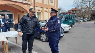 Ново въоръжение и оборудване за пазарджишки полицаи
