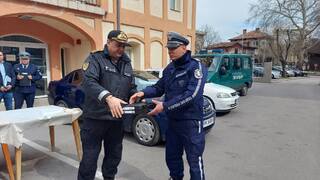 Ново въоръжение и оборудване за пазарджишки полицаи