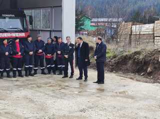 В Община-Сърница бе открито ново хале за противопожарния автомобил на местното доброволно формирование и пункт за обслужване на граждани